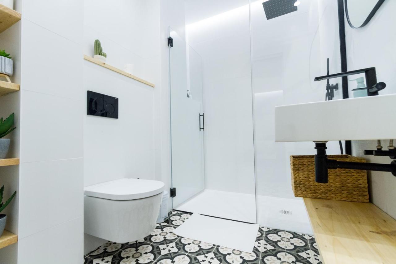 Akura Apartment, Con Aire Acondicionado بلباو المظهر الخارجي الصورة